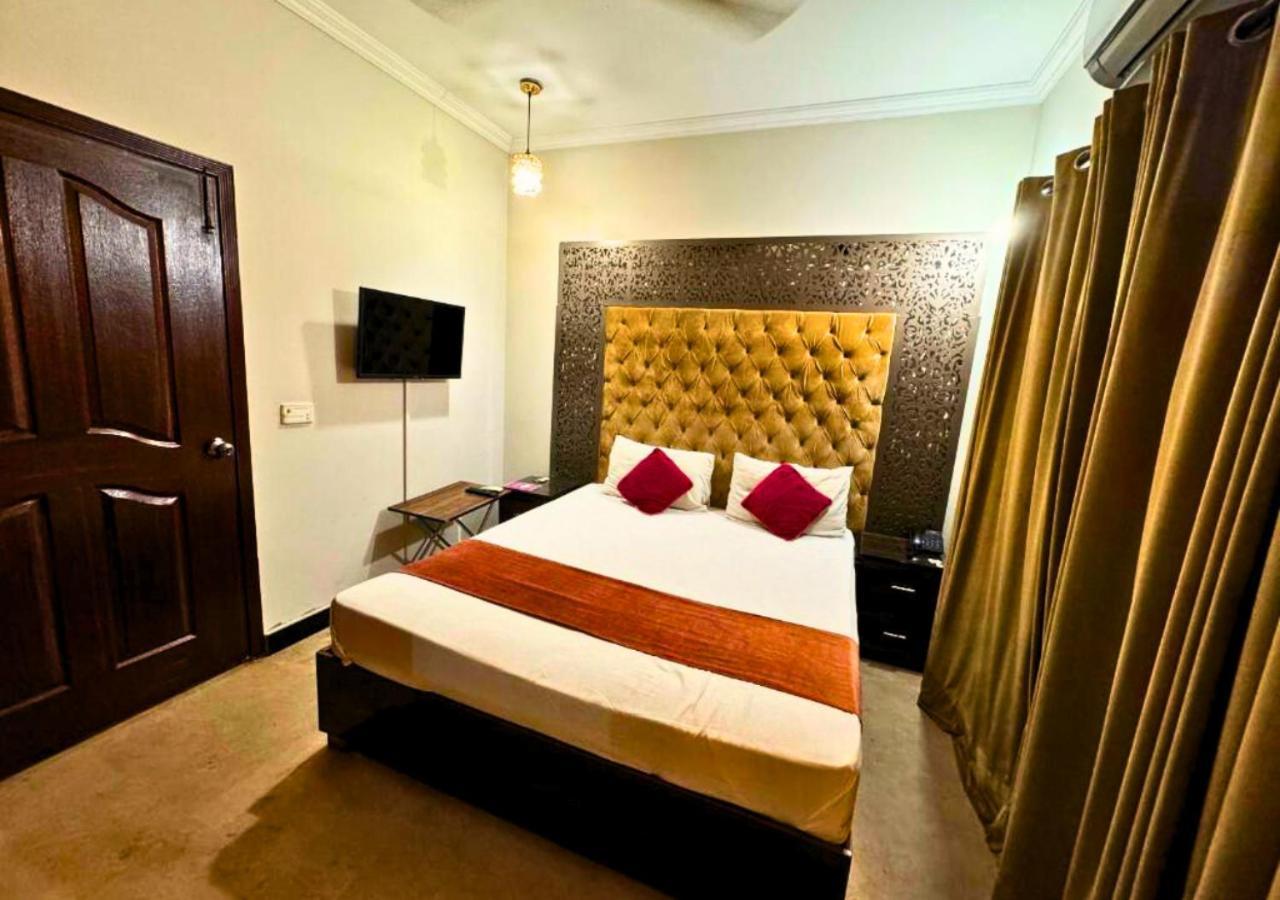 לאהור Doves Inn Hotel Kalma Chowk מראה חיצוני תמונה