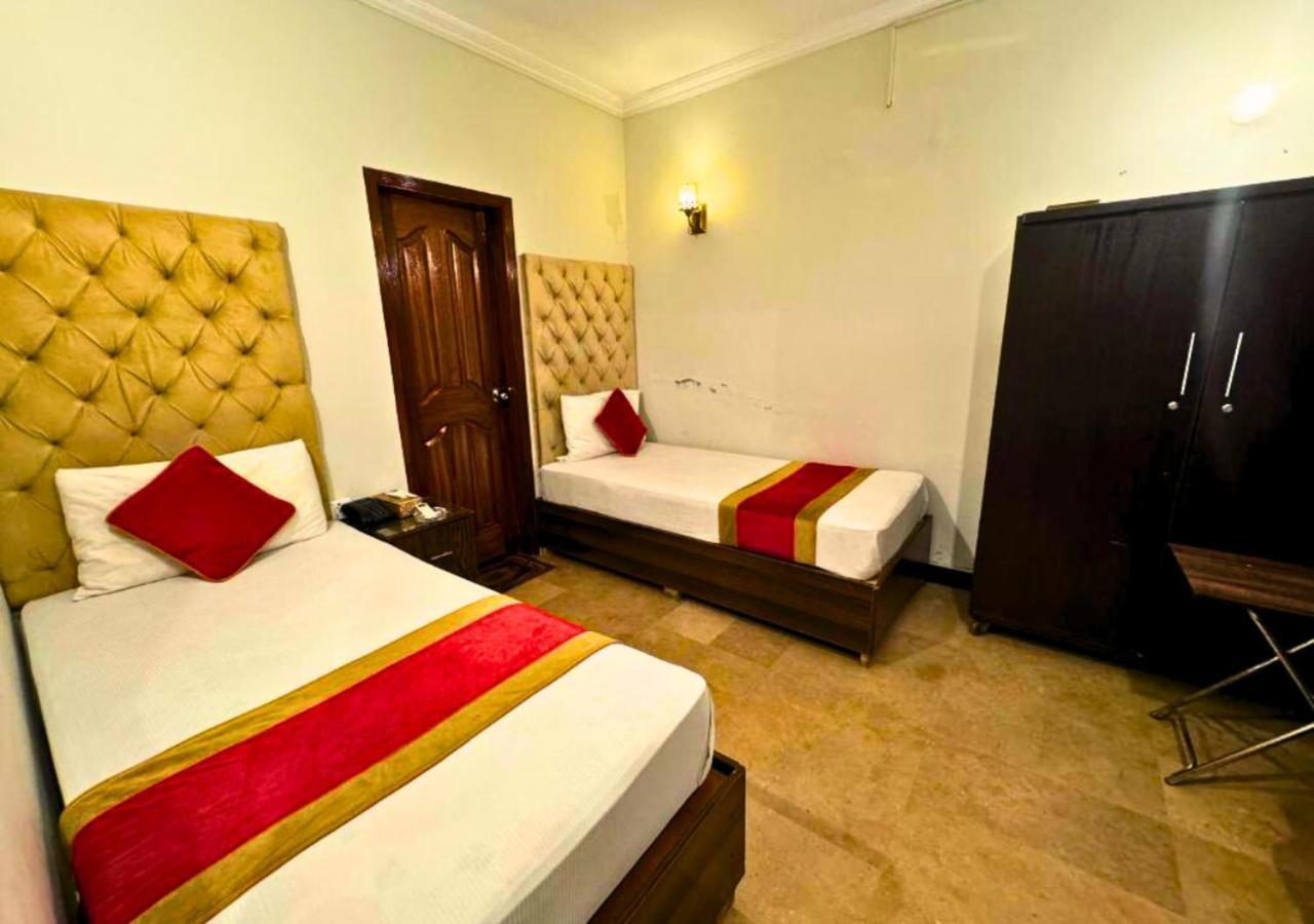 לאהור Doves Inn Hotel Kalma Chowk מראה חיצוני תמונה